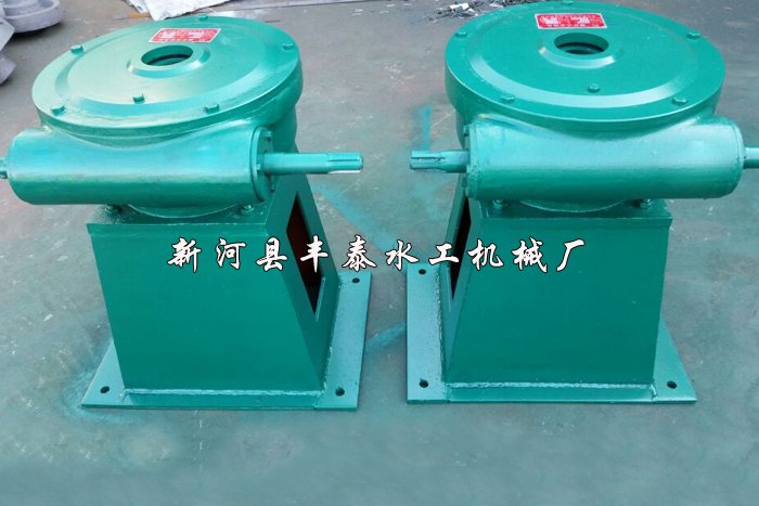 手摇螺杆式启闭机1.jpg 手摇螺杆式启闭机1.jpg